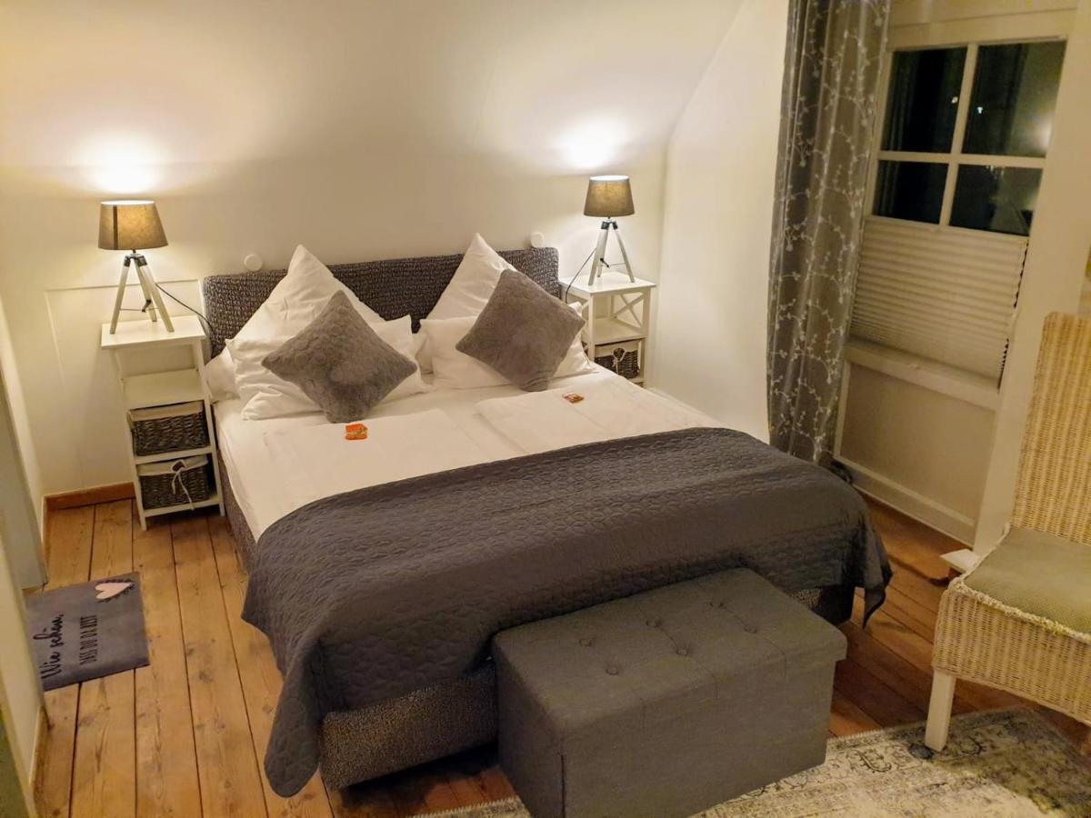 Hotel Bed & Breakfast Am Dom Schleswig Eksteriør bilde